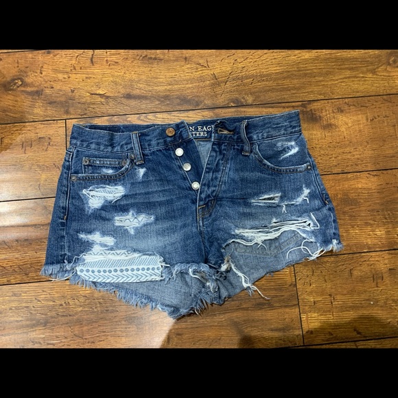 4 PAIRS OF AMERICAN EAGLE SHORTS - Picture 4 of 5
